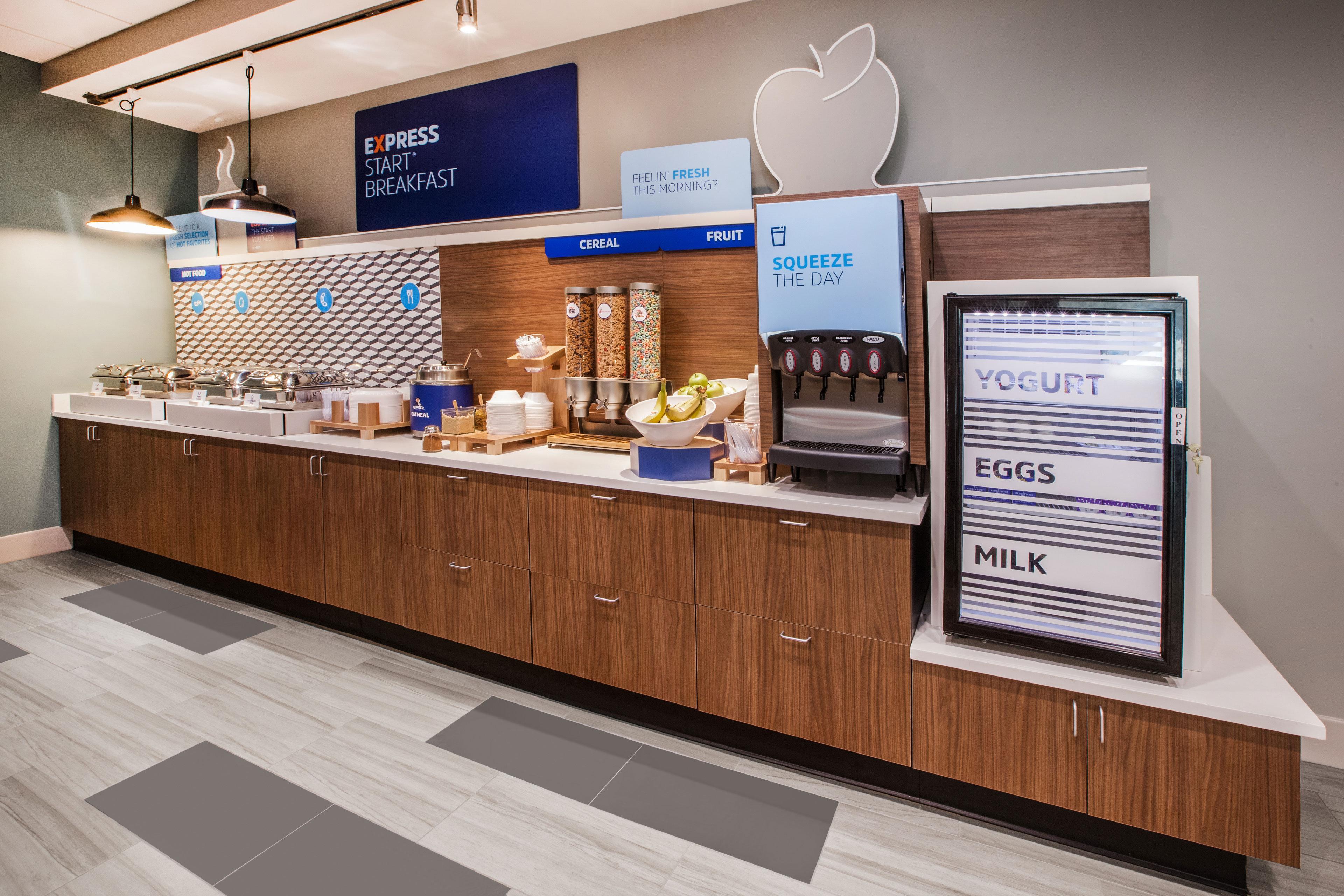 Holiday Inn Express Hotel & Suites Emporia By Ihg Exteriér fotografie
